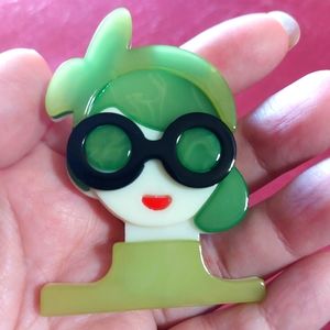 NWT Mod Lady Green Brooch Pin